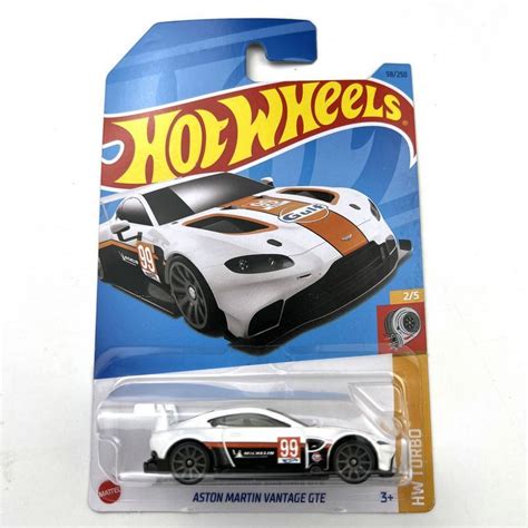 Машинка Hot Wheels коллекционная 2023 ASTON MARTIN VANTAGE GTE white