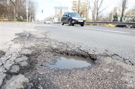 Coraz Mniej Pieni Dzy Na Naprawy Ulic