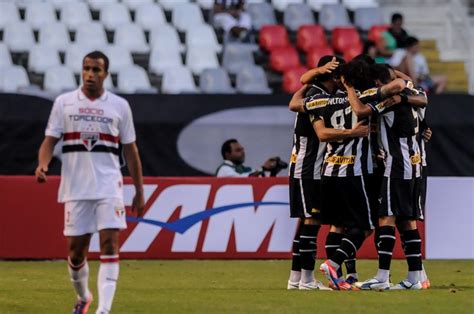 Botafogo Vence E Luis Fabiano Lavar Roupa Band Br