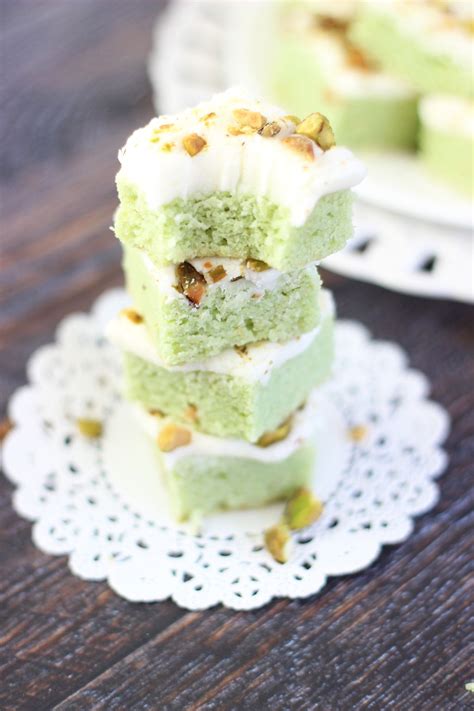 pistachio cream cheese dessert