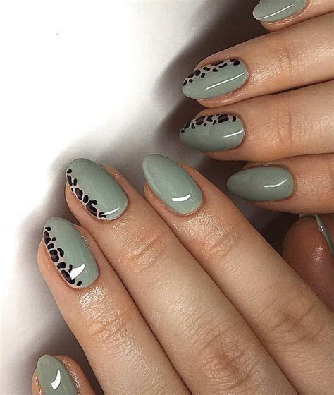 Gorgeous Sage Green Nails To Inspire Your Next Mani Green