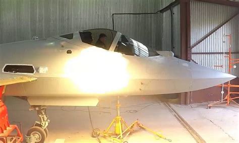 Houve filmagens de testes de solo do novo canhão da aeronave Su 57