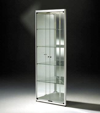 Vitrine Contemporaine Corner Delta Sdb Vitrinebouw Bv En Verre