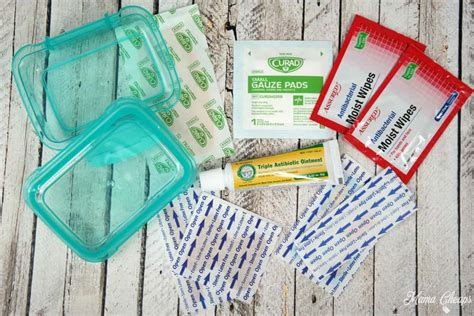 DIY Dollar Store Mini First Aid Kit for Kids | Mama Cheaps