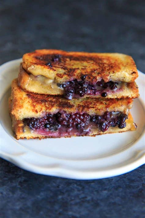 Blackberry Brie Grilled Cheese Sandwich