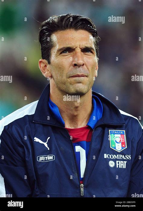 Gianluigi Buffon Italy Hi Res Stock Photography And Images Alamy