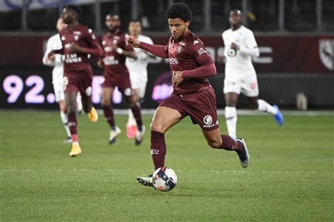 Le Fc Metz D Voile Son Nouveau Logo