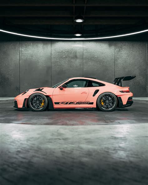 992 GT3RS Wheels Pink Porsche 992 GT3 RS Brixton Forged