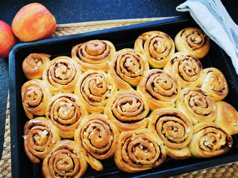 Winterliche Apfel Zimtschnecken Vom Blech Cappotella