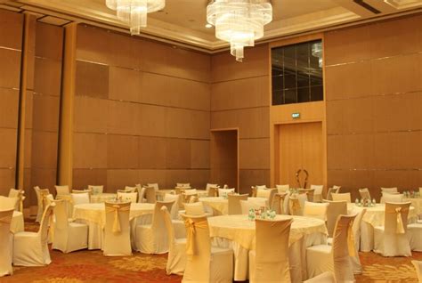 Courtyard By Marriott Bhopal Hotel Price Address And Reviews