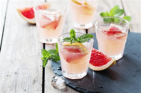 Warm Weather Cocktails You Can Make At Home The Nashville Edit