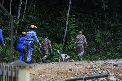 被排水溝激流沖走兩天后 第二個溺水男童遺體尋獲 國內 2023 02 13 光明日报