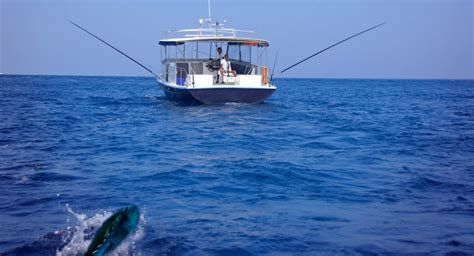 Sunset Fishing In Maldives The Horizon Beckons With Adventure The