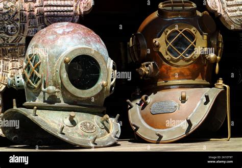 Vintage Diving Gear Hi Res Stock Photography And Images Alamy