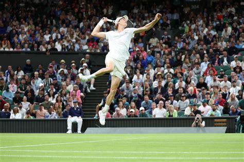 Tennis Finisce Il Sogno A Wimbledon Per Jannik Sinner Sconfitto In