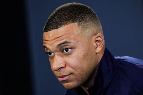 Conflit entre Kylian Mbappé et le PSG la LFP ordonne au club de