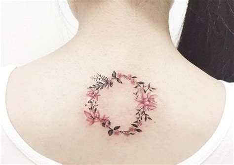 50 Beautiful Laurel Wreath Tattoo Designs And Meanings