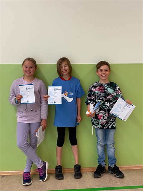 Gewinner Des K Nguru Wettbewerbs Br Der Grimm Schule Ottrau