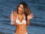 Naked Yesenia Bustillo Added 07 19 2016 By KA