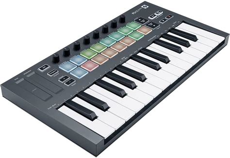 Arturia MiniLab MKII Deep Black Edition 25 Key MIDI Keyboard MINILAB