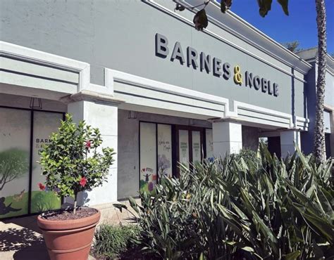 Barnes Noble Opening New Marina Del Rey Store With Book Signing Yo