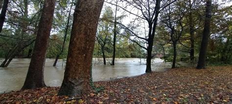 Maltempo A Monza Esonda Il Lambro Viale Delle Industrie In Tilt Mbnews