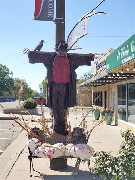 Sumner Newscow weekly poll: The Scarecrow People’s Choice Contest ...