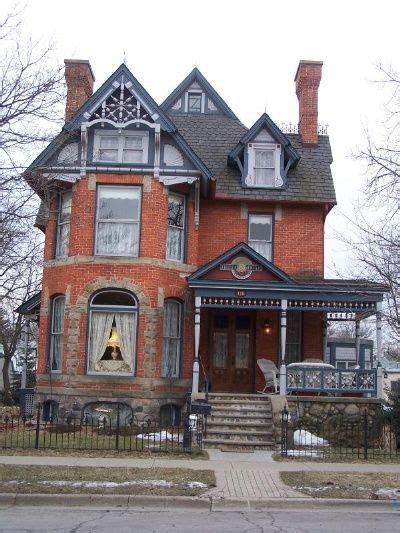 Brick Love This House Victorian Homes Victorian House Colors