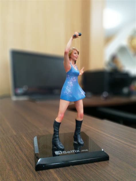 Taylor Swift 3d Model Ready For 3d Print 3d Model 3d Printable Cgtrader