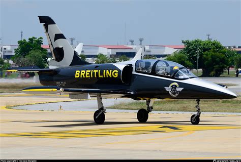 Es Tlf Breitling Jet Team Aero L Albatros Photo By Teerawut Wongdee