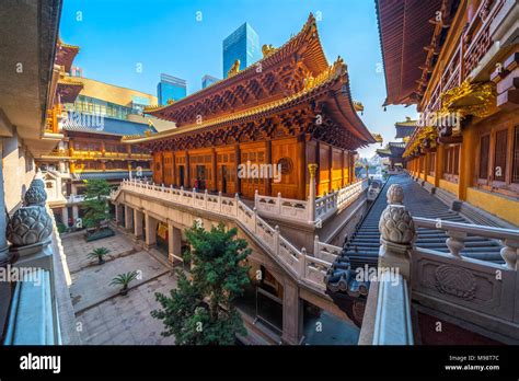 Jingan Temple Shanghai China Stock Photo Alamy