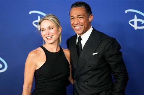 Bikini Clad Amy Robach And T J Holmes Smooch Amid Steamy Mexico