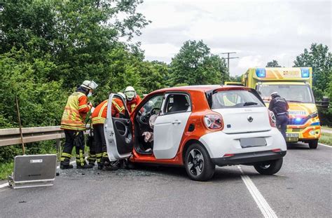 Unfall bei Holzgerlingen Frontalzusammenstoß auf Kreisstraße