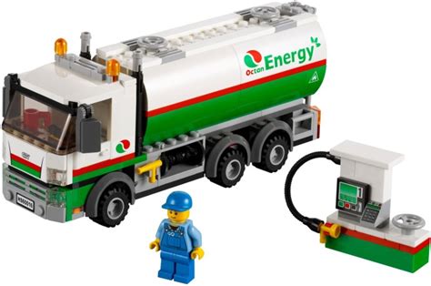 LEGO 60016 Tanker Truck | Brickset