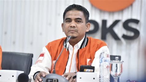 Hari Buruh Internasional Pks Kasih Rapot Merah Dan Tuntutan Untuk