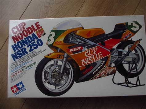 Yahoo オークション Tamiya タミヤ 1 12 Cup Noodle Honda NSR 250