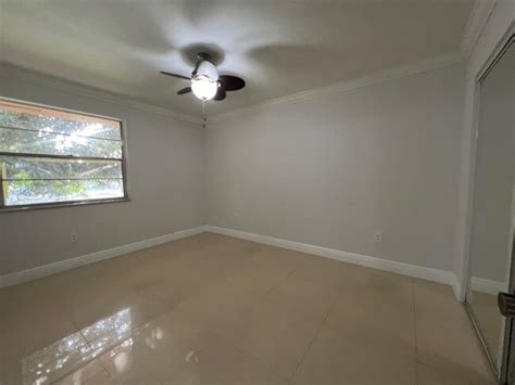 7061 Sw 129th Ave Unit 6 Kendall Fl 33183 Condo For Rent In Kendall