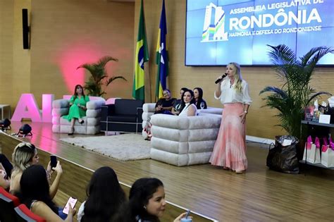 Ieda Chaves aborda sobre a igualdade de gênero em evento dedicado às