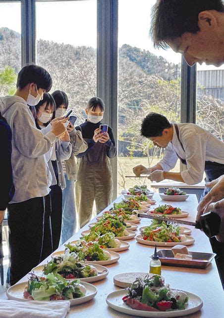 【きょうのイチオシ】生まれ変わった 母校でフレンチ 旧西尾小 閉校時の在校生招待：北陸中日新聞web