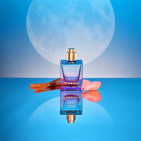 Dream Moon Perfume Spray Pacifica