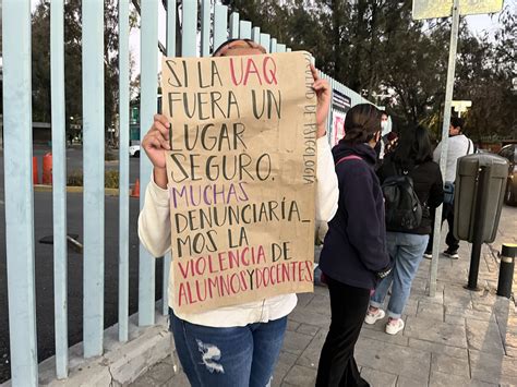 Video Alumnos Toman La Aut Noma De Quer Taro En Protesta Por Casos De