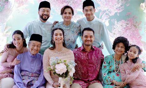 Mukhriz Mahathir Confirms Daughter & Son-In-Law's Arrest For Violating ...