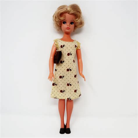 Vintage 1970s Pedigree Funtime Sindy Doll 033055x 1976 Funtime Outf