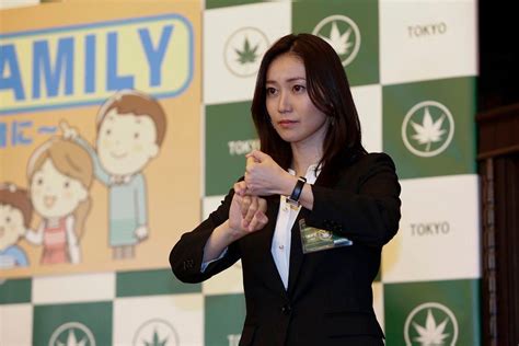 大島優子、『七人の秘書』で手話披露「夢がかなったような気持ちに」 マイナビニュース