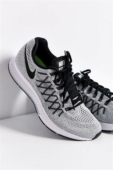 Nike Air Zoom Pegasus 32 Sneaker In Grey Gray Lyst