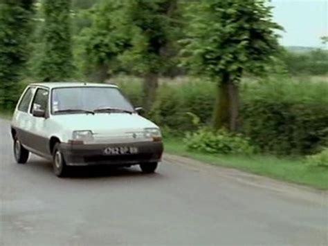 IMCDb org 1987 Renault 5 Supercinq Série 2 X40 in Une femme d