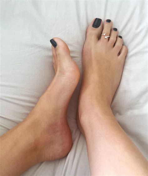 Rate My Toe Ring Nudes Footfetish Nude Pics Org