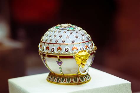 Lhistoire des œufs de Fabergé Artisanat russe sur notre boutique