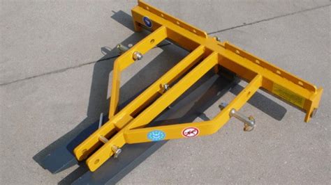 Novaquip 3 pt link Adjustable Pallet Forks 300kg | Implements Direct