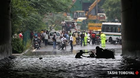 IMD Hyderabad Issues Red Alert Warns Of Extremely Heavy Rain Gusty